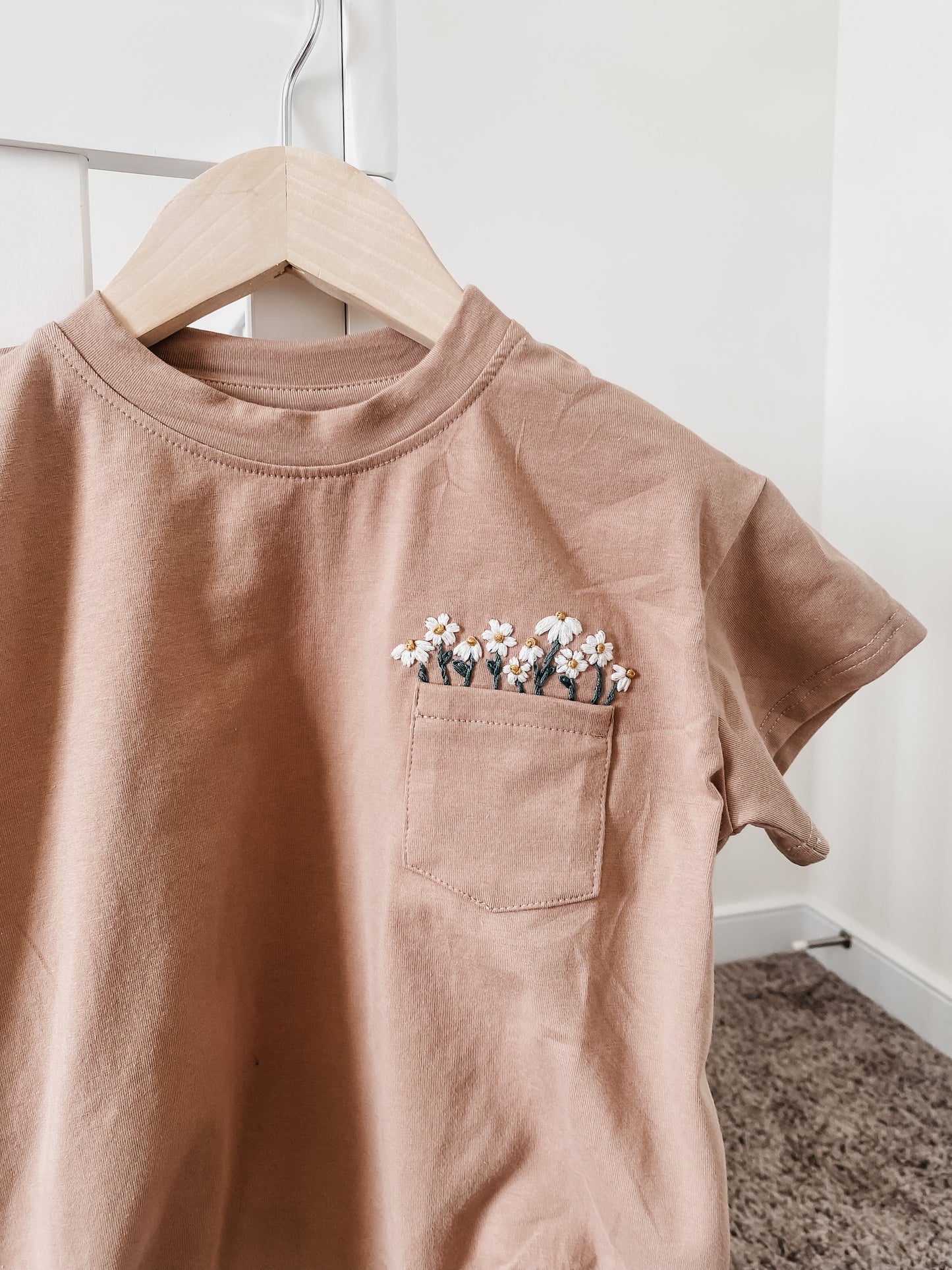 Pocket Full of Daisies PDF Embroidery Pattern