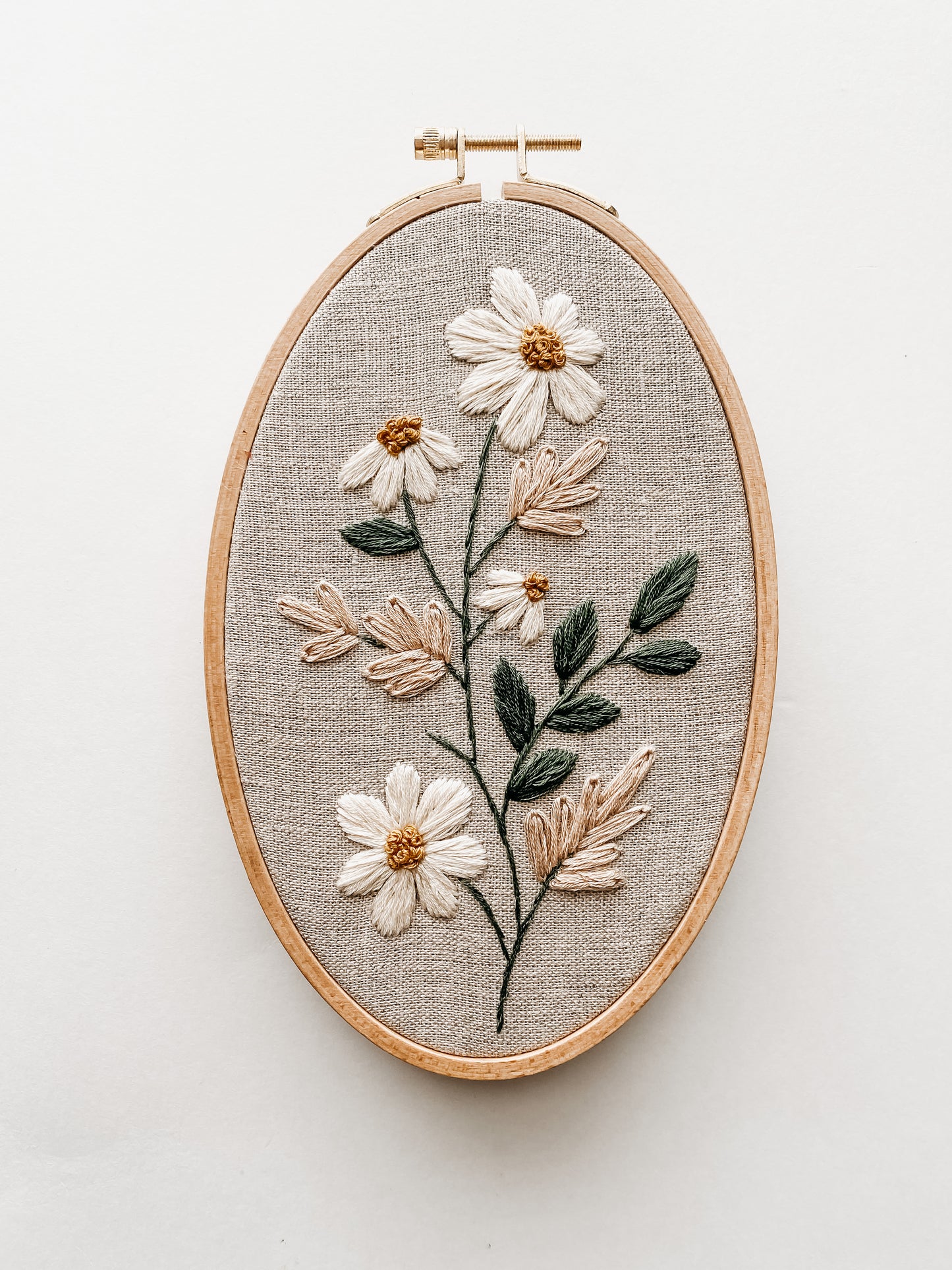 Daisy Sprig Embroidery Kit